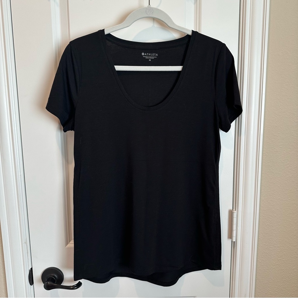 Athleta Essence Vital Tee Black